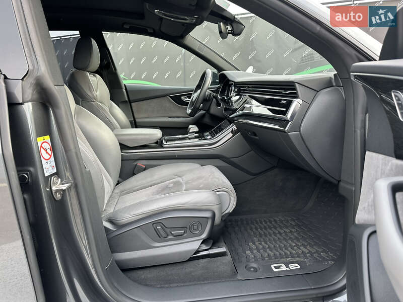 Внедорожник / Кроссовер Audi Q8 2018 в Киеве