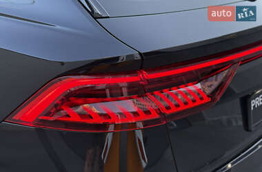 Позашляховик / Кросовер Audi Q8 2019 в 