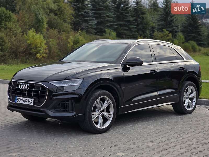Audi Q8 2021