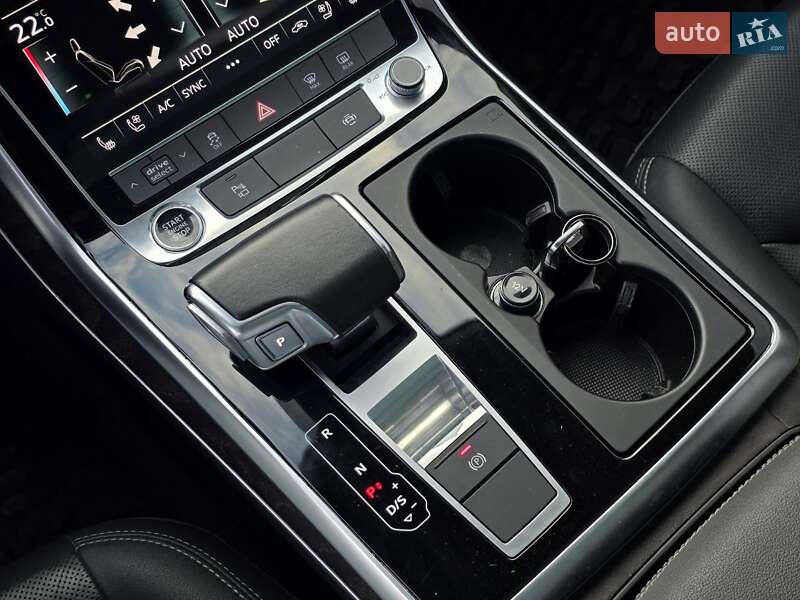 Позашляховик / Кросовер Audi Q8 2021 в Тернополі
