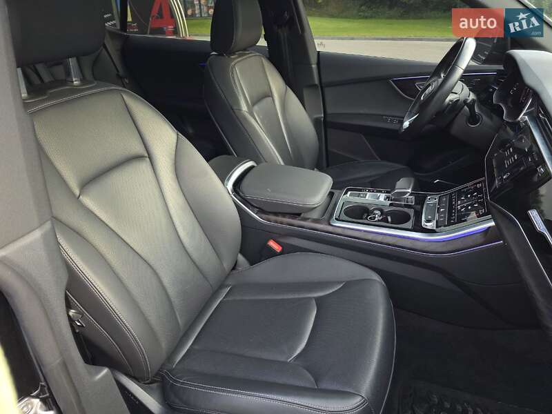 Позашляховик / Кросовер Audi Q8 2021 в Тернополі