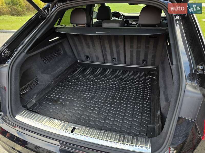 Позашляховик / Кросовер Audi Q8 2021 в Тернополі
