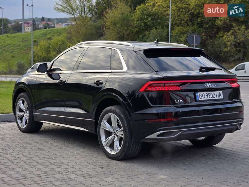 Позашляховик / Кросовер Audi Q8 2021 в Тернополі