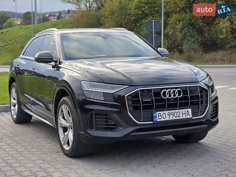 Позашляховик / Кросовер Audi Q8 2021 в Тернополі