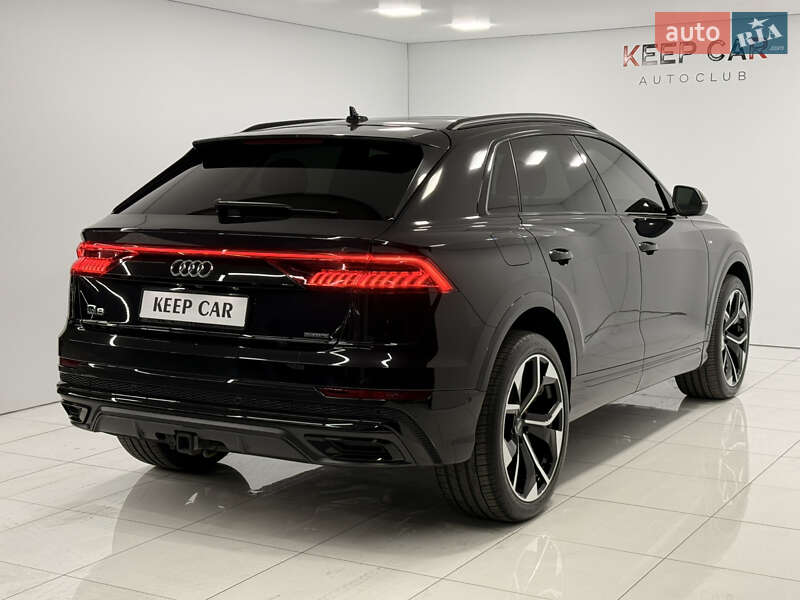 Внедорожник / Кроссовер Audi Q8 2021 в Одессе