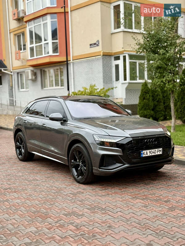 Позашляховик / Кросовер Audi Q8 2019 в Києві