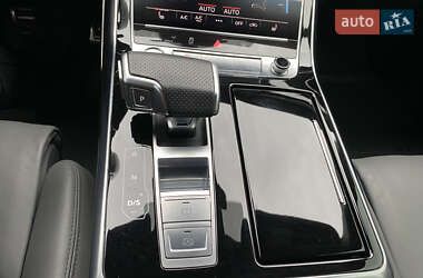 Внедорожник / Кроссовер Audi Q8 2019 в 