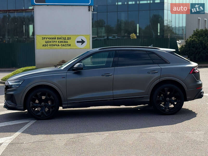 Внедорожник / Кроссовер Audi Q8 2018 в Киеве