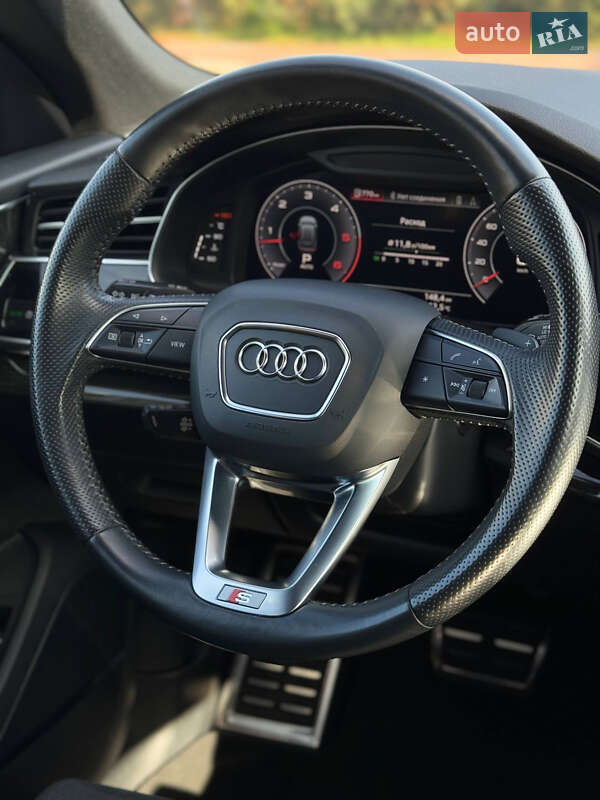 Внедорожник / Кроссовер Audi Q8 2018 в Киеве