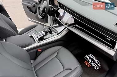 Внедорожник / Кроссовер Audi Q8 2025 в 