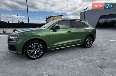 Внедорожник / Кроссовер Audi Q8 2018 в 