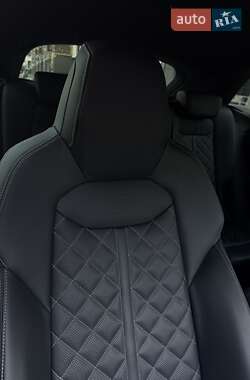 Внедорожник / Кроссовер Audi Q8 2023 в 