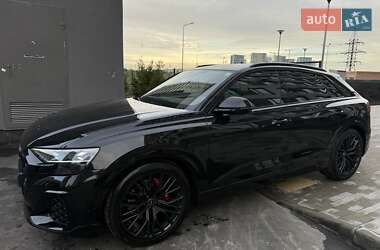 Внедорожник / Кроссовер Audi Q8 2023 в 