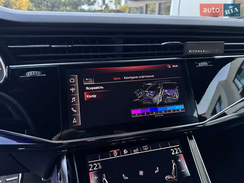 Внедорожник / Кроссовер Audi Q8 2019 в Ужгороде