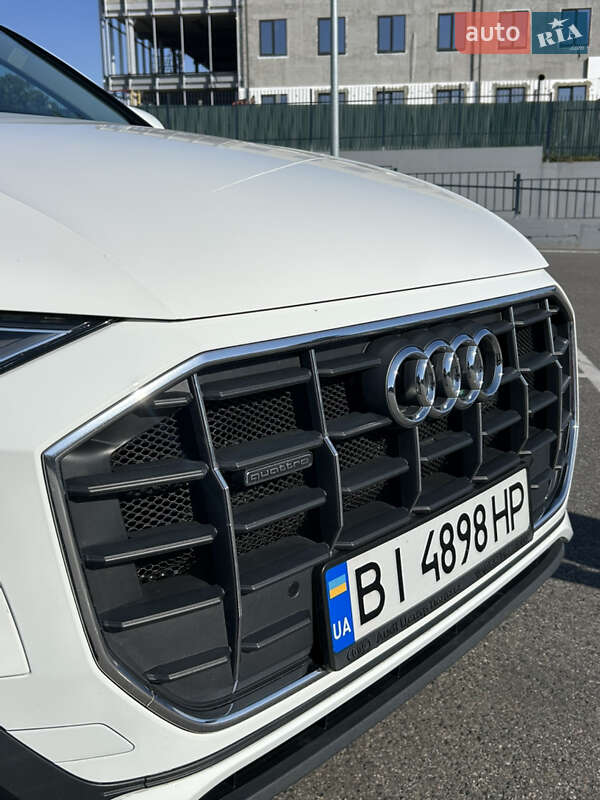 Внедорожник / Кроссовер Audi Q8 2019 в Полтаве