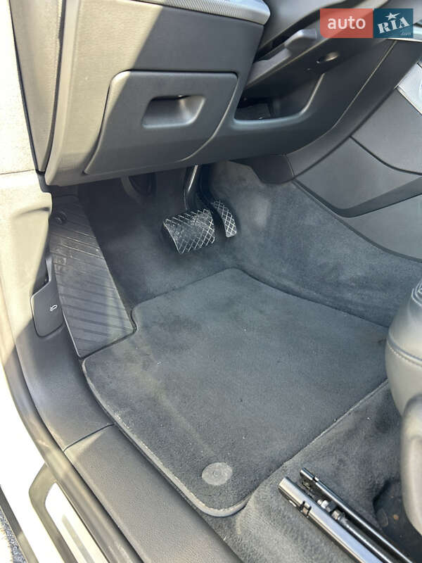 Внедорожник / Кроссовер Audi Q8 2019 в Полтаве