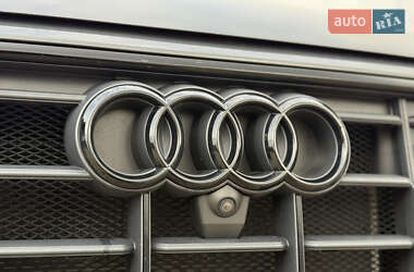 Внедорожник / Кроссовер Audi Q8 2020 в 