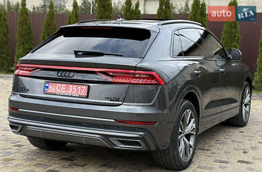 Внедорожник / Кроссовер Audi Q8 2020 в 