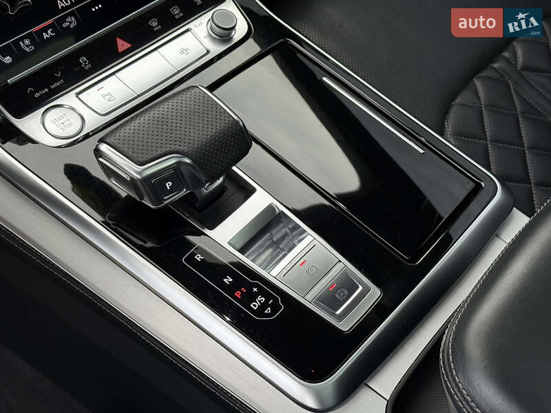 Внедорожник / Кроссовер Audi Q8 2020 в Тернополе