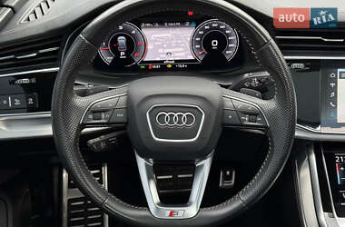 Внедорожник / Кроссовер Audi Q8 2020 в 