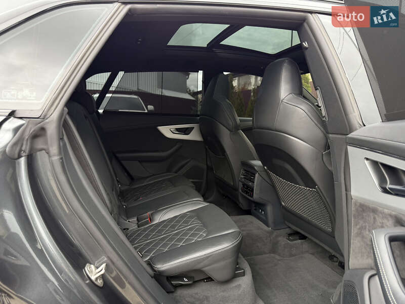 Внедорожник / Кроссовер Audi Q8 2020 в Тернополе