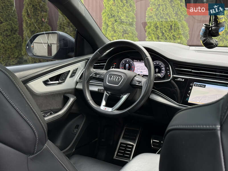 Внедорожник / Кроссовер Audi Q8 2020 в Тернополе