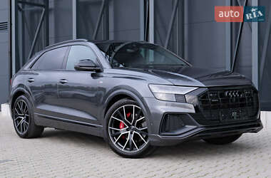 Внедорожник / Кроссовер Audi Q8 2020 в 