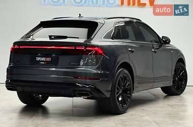 Внедорожник / Кроссовер Audi Q8 2025 в 