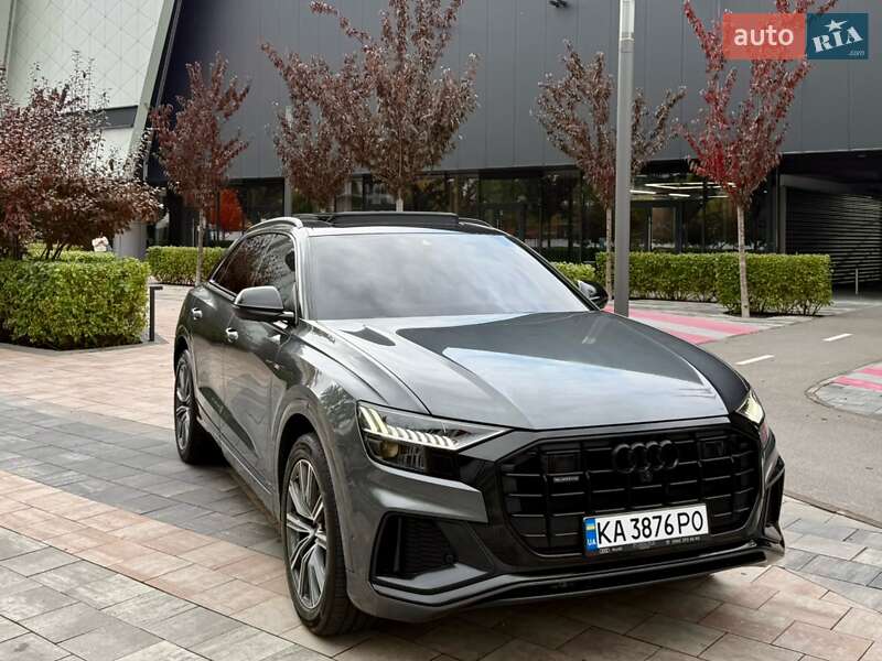 Внедорожник / Кроссовер Audi Q8 2019 в Киеве