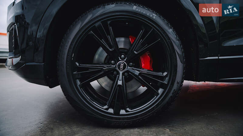 Внедорожник / Кроссовер Audi Q8 2018 в Киеве