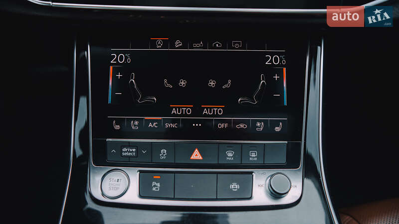 Внедорожник / Кроссовер Audi Q8 2018 в Киеве