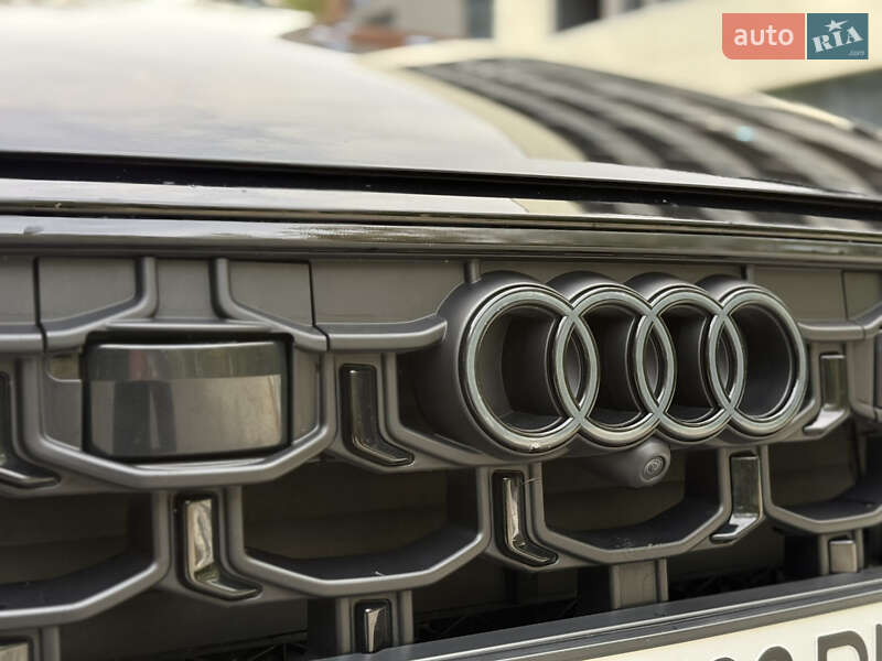 Позашляховик / Кросовер Audi Q8 2024 в Тернополі