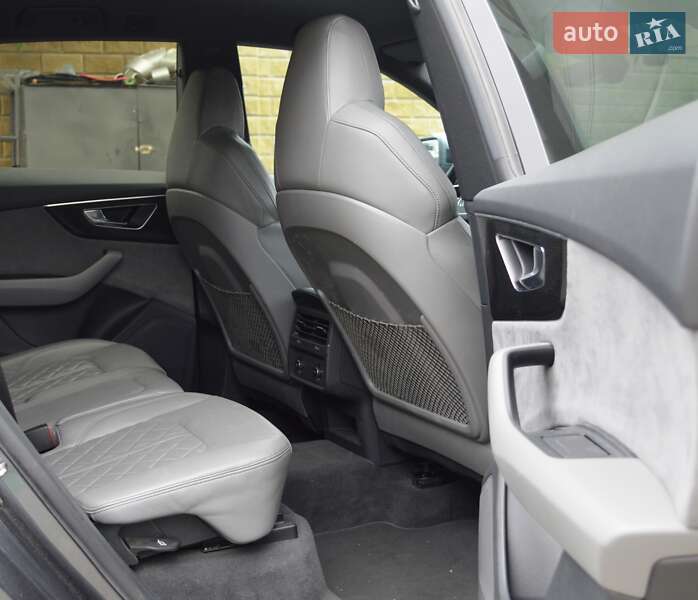 Позашляховик / Кросовер Audi Q8 2019 в Одесі