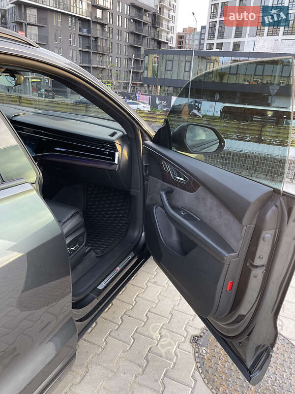 Внедорожник / Кроссовер Audi Q8 2018 в Львове