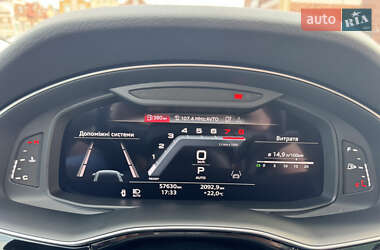 Позашляховик / Кросовер Audi Q8 2022 в 