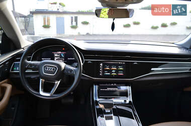 Внедорожник / Кроссовер Audi Q8 2020 в 