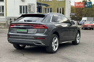 Внедорожник / Кроссовер Audi Q8 2018 в 