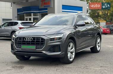 Внедорожник / Кроссовер Audi Q8 2018 в 
