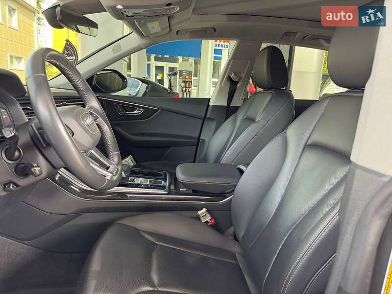 Позашляховик / Кросовер Audi Q8 2018 в Одесі фото 11 Позашляховик / Кросовер Audi Q8 2018 в Одесі