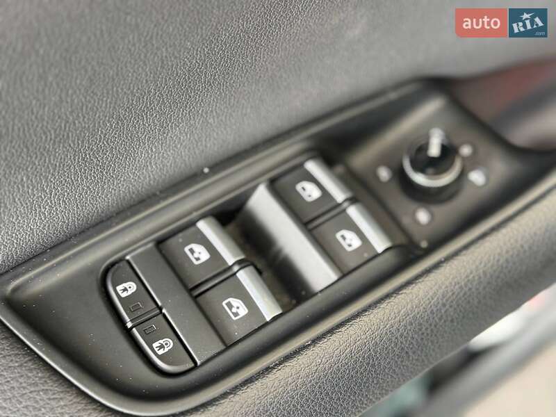 Позашляховик / Кросовер Audi Q8 2018 в Одесі фото 21 Позашляховик / Кросовер Audi Q8 2018 в Одесі