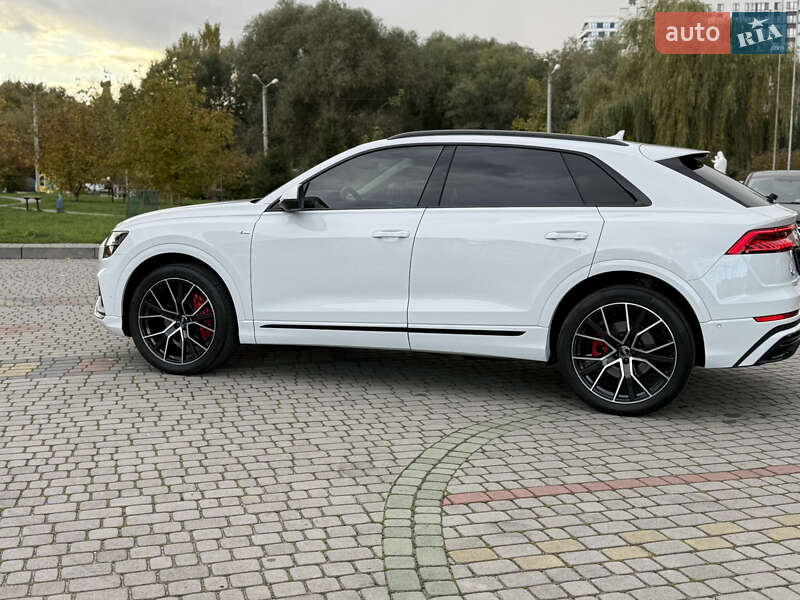 Позашляховик / Кросовер Audi Q8 2020 в Львові фото 7 Позашляховик / Кросовер Audi Q8 2020 в Львові
