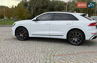 Внедорожник / Кроссовер Audi Q8 2020 в 