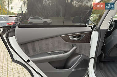Внедорожник / Кроссовер Audi Q8 2020 в 