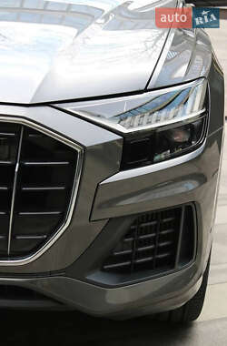 Внедорожник / Кроссовер Audi Q8 2019 в 
