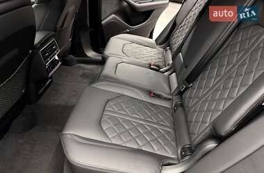 Внедорожник / Кроссовер Audi Q8 2025 в 