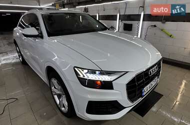 Позашляховик / Кросовер Audi Q8 2018 в  фото 3 Позашляховик / Кросовер Audi Q8 2018 в