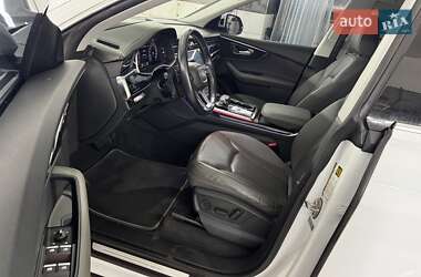 Позашляховик / Кросовер Audi Q8 2018 в  фото 8 Позашляховик / Кросовер Audi Q8 2018 в