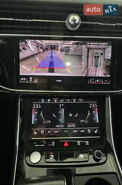 Позашляховик / Кросовер Audi Q8 2018 в  фото 24 Позашляховик / Кросовер Audi Q8 2018 в