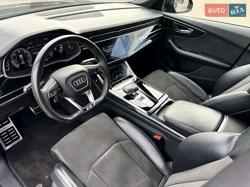 Позашляховик / Кросовер Audi Q8 2020 в Одесі