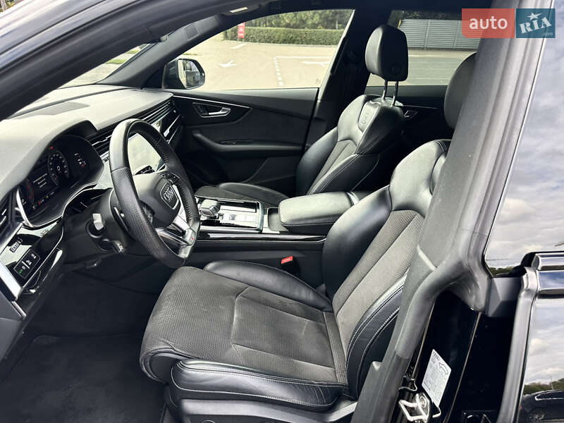 Позашляховик / Кросовер Audi Q8 2020 в Одесі